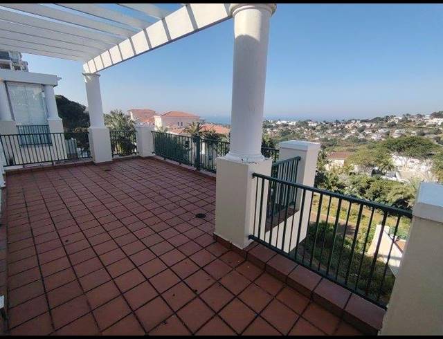 3 BEDROOM APARTMENT FOR SALE IN LA LUCIA